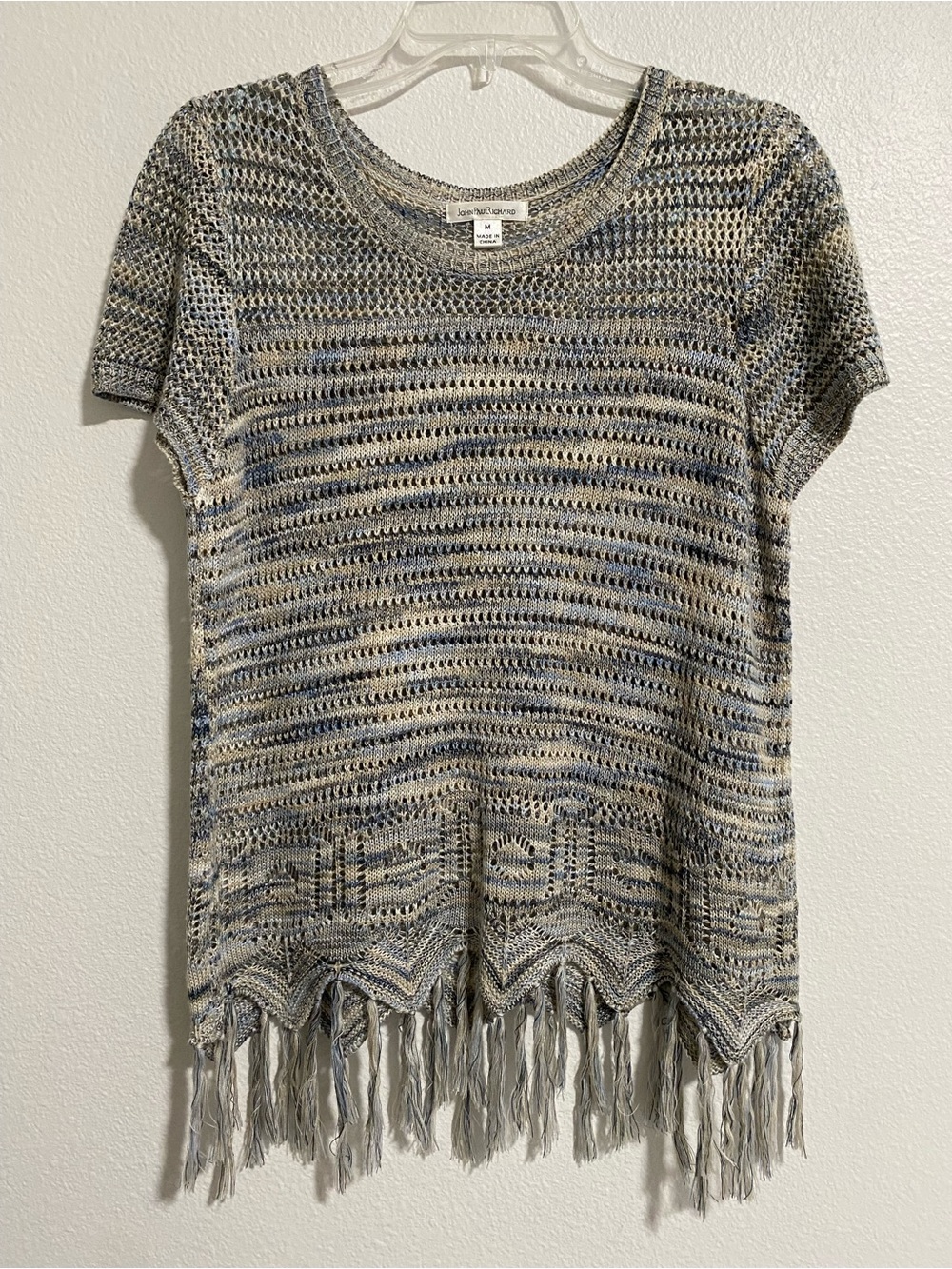 John Paul Richard Women’s Crochet Blue & Beige Fringe Hem Top sz Med EUC